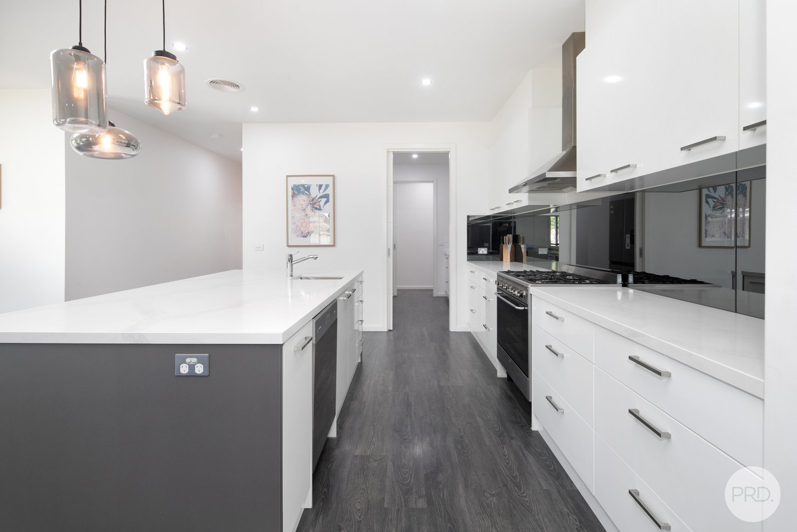 27 Illana Street BROWN HILL 3