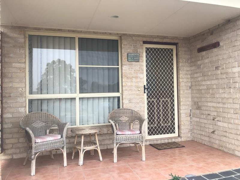 2/7 James Place TAMWORTH 9