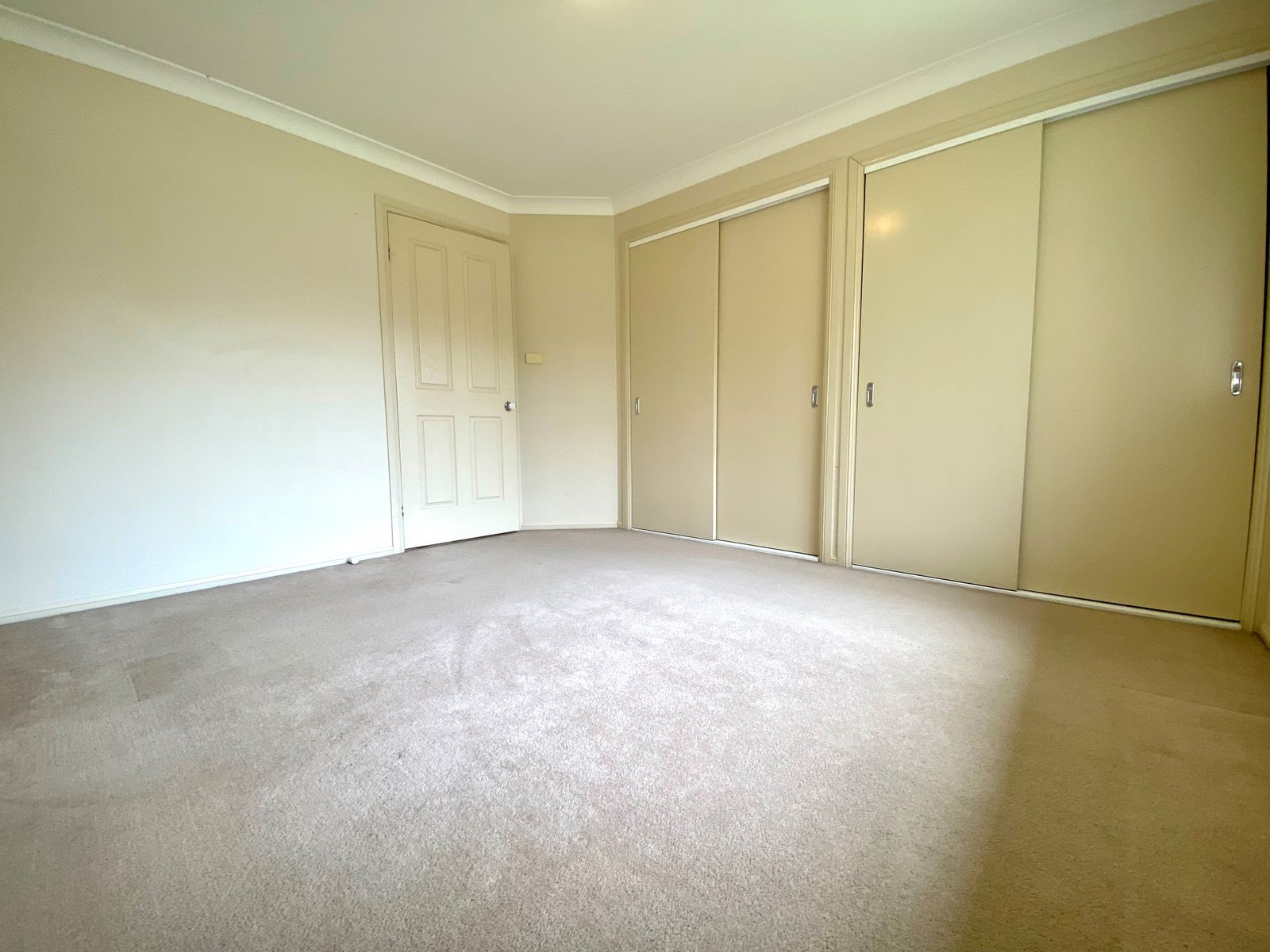2/7 James Place TAMWORTH 7