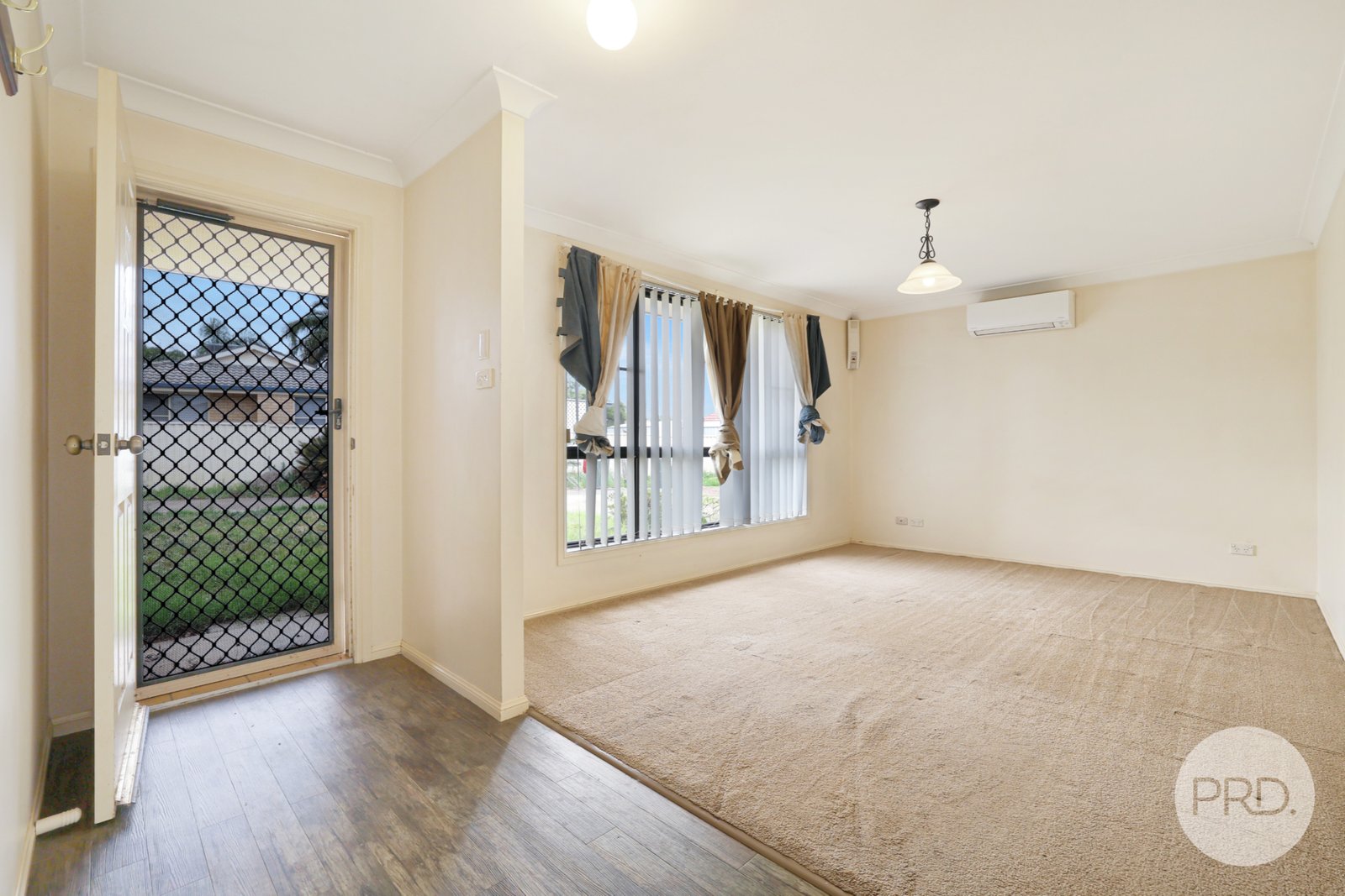 27 Janelle Street TAMWORTH 4