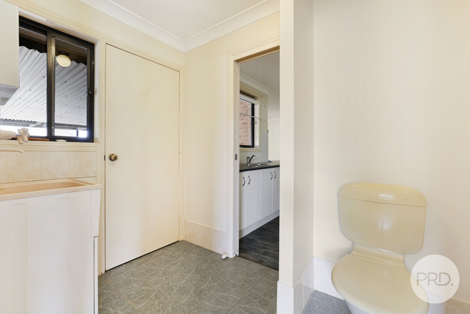 27 Janelle Street TAMWORTH 17