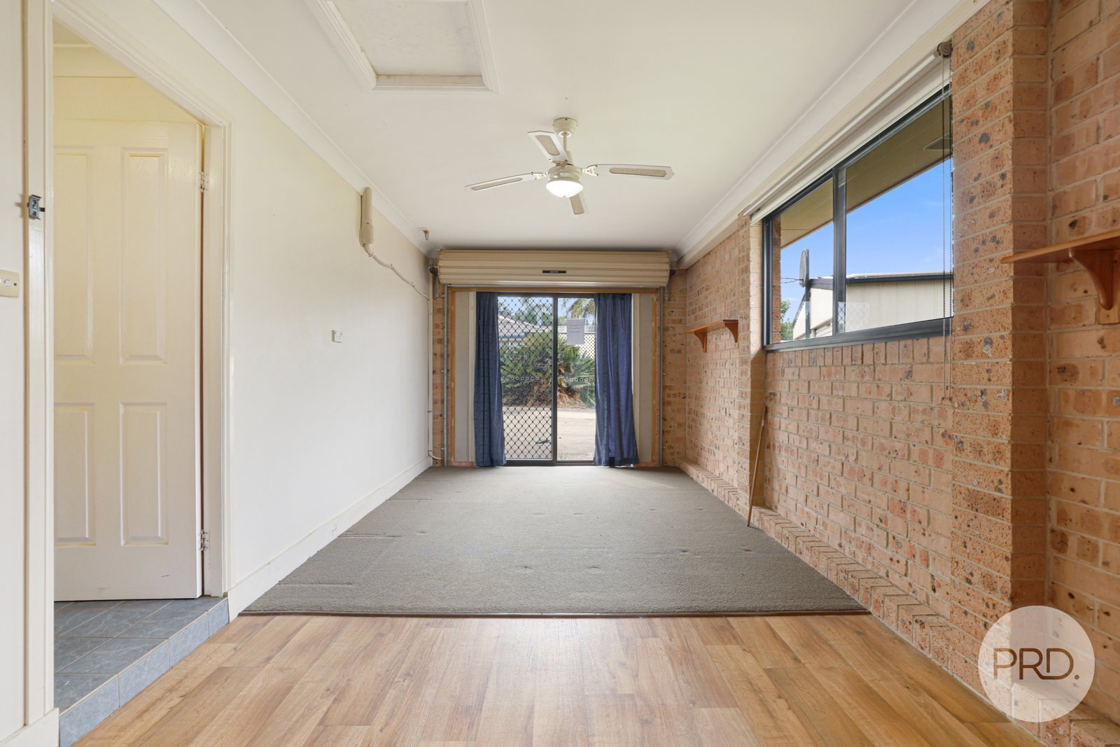 27 Janelle Street TAMWORTH 18