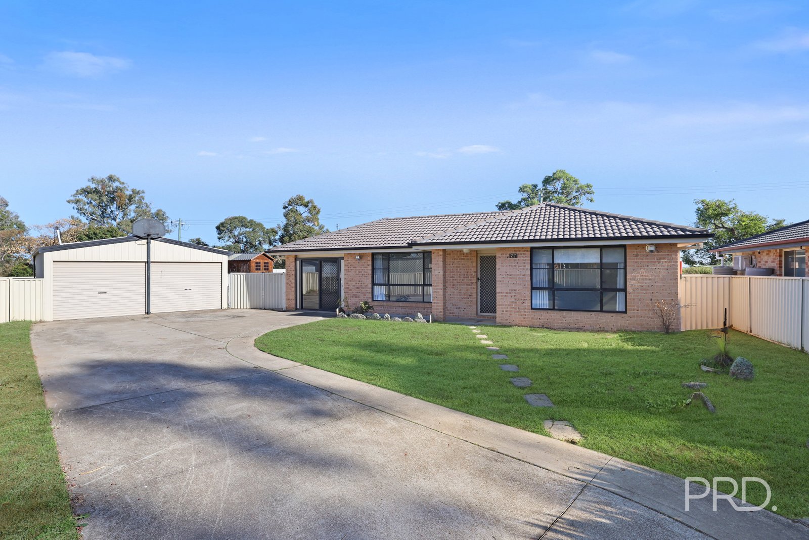 27 Janelle Street TAMWORTH 2
