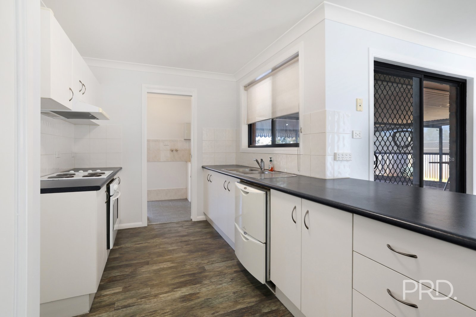 27 Janelle Street TAMWORTH 10