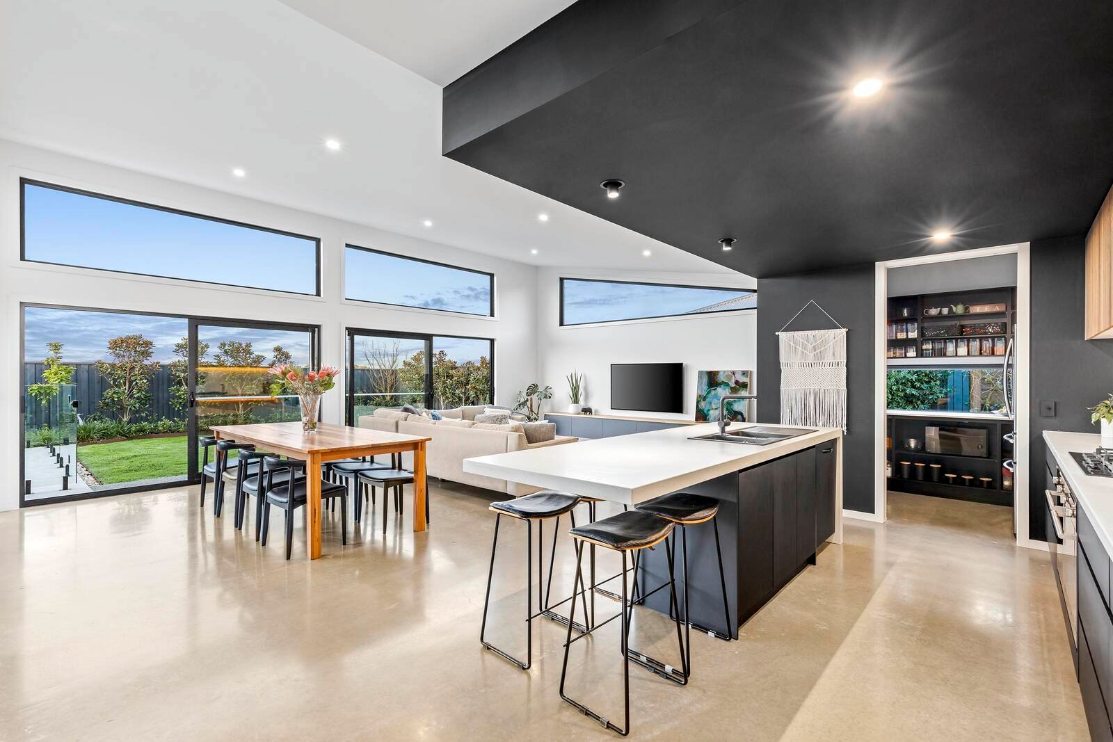 Real Estate and Property in 27 Janelle Way, Ocean Grove, VIC