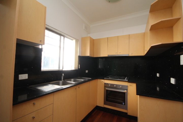 27 Jarrett Street CLEMTON PARK 2