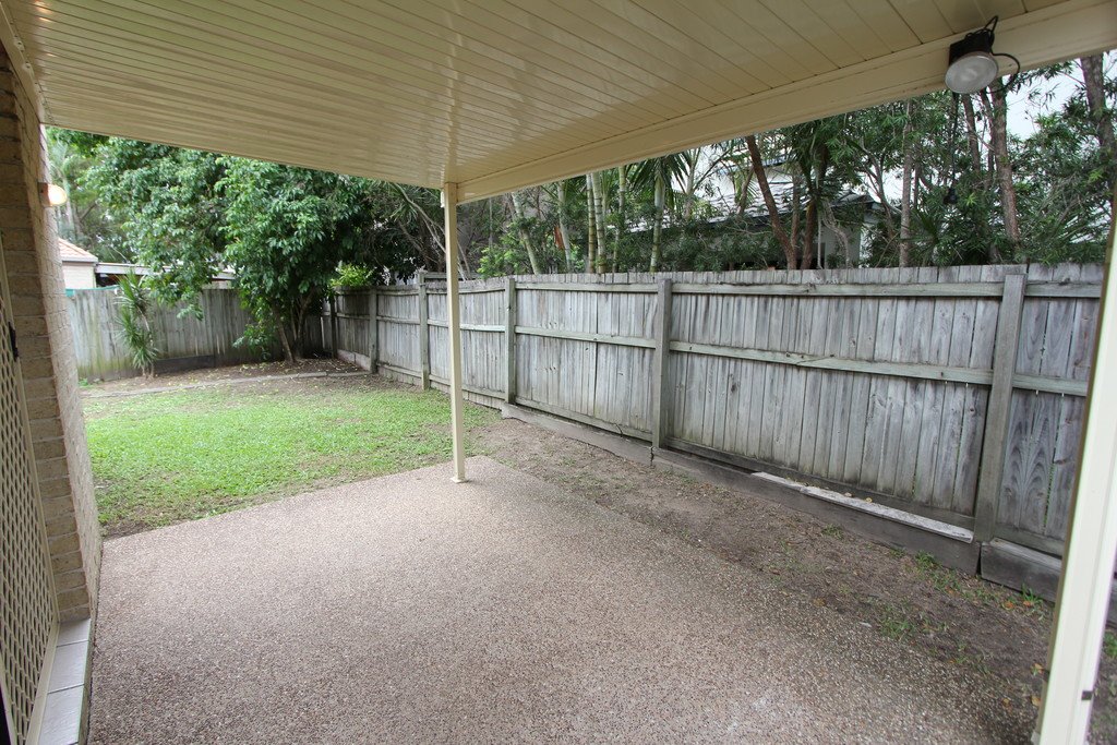 2/7 Jayden Place MOLENDINAR 1