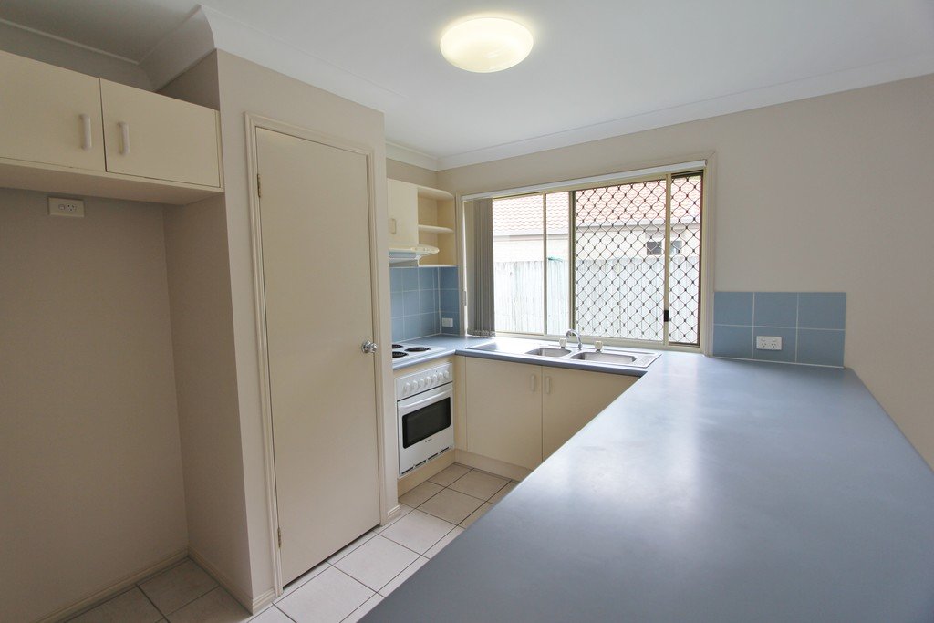 2/7 Jayden Place MOLENDINAR 3