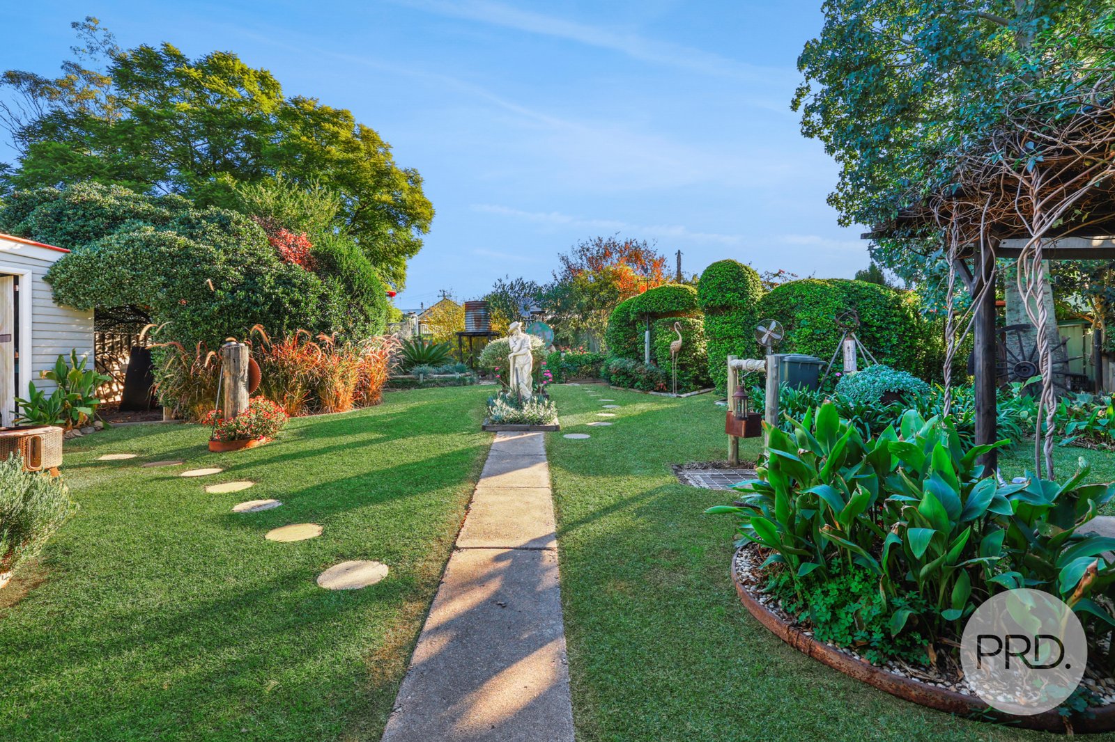 27 Jean Street TAMWORTH 16