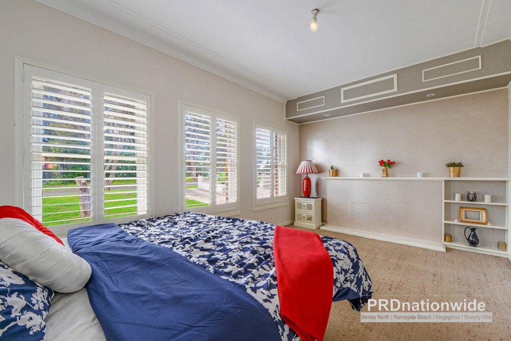 27 Junee Crescent KINGSGROVE 5
