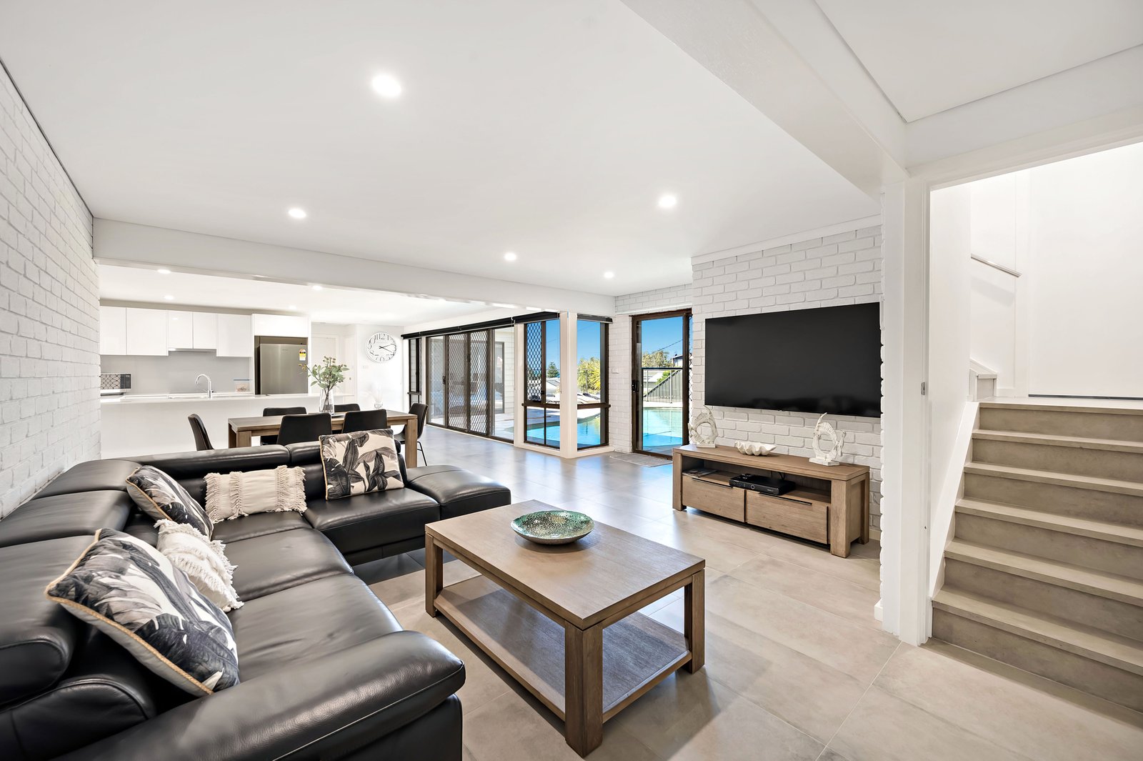 27 Kanangra Avenue CORLETTE 15