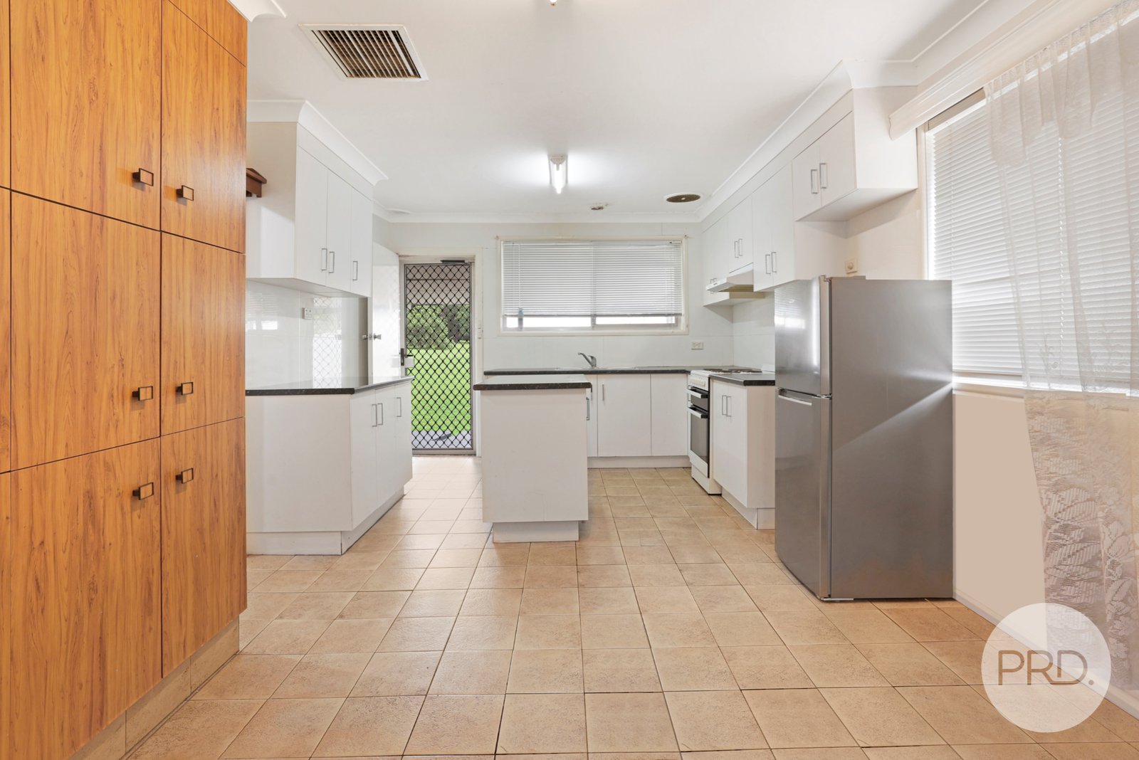 27 Karloo Street TAMWORTH 5