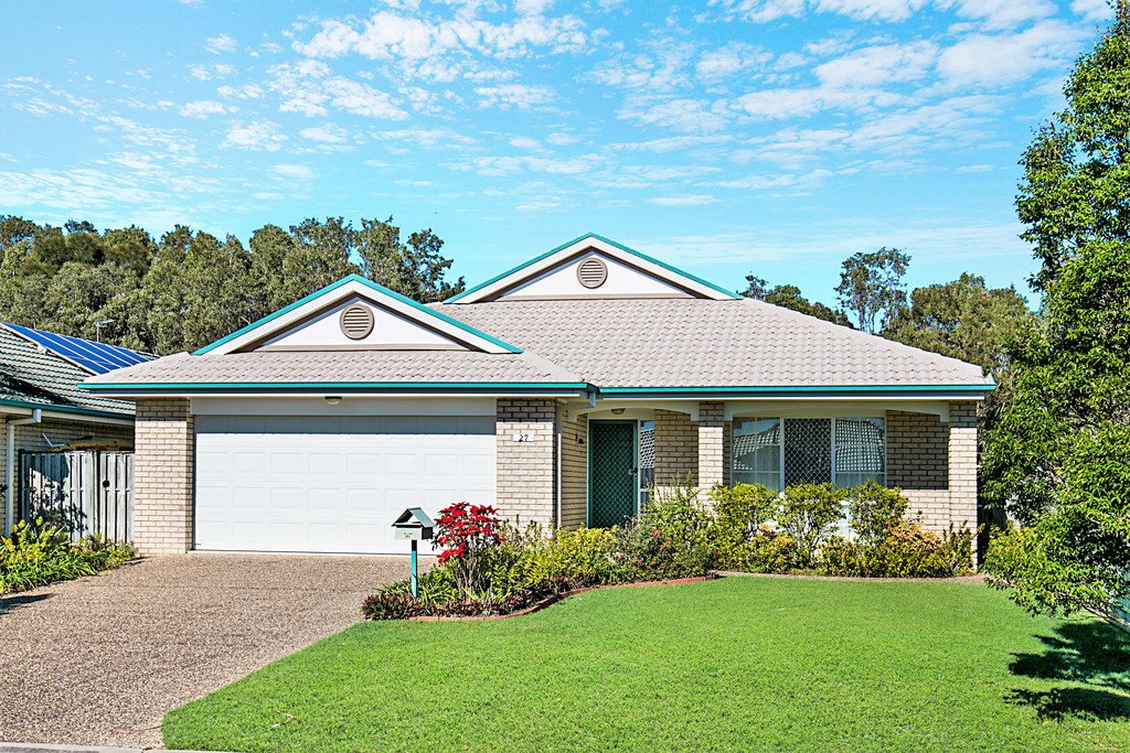 27 Kingfisher Circuit KINGSCLIFF 1