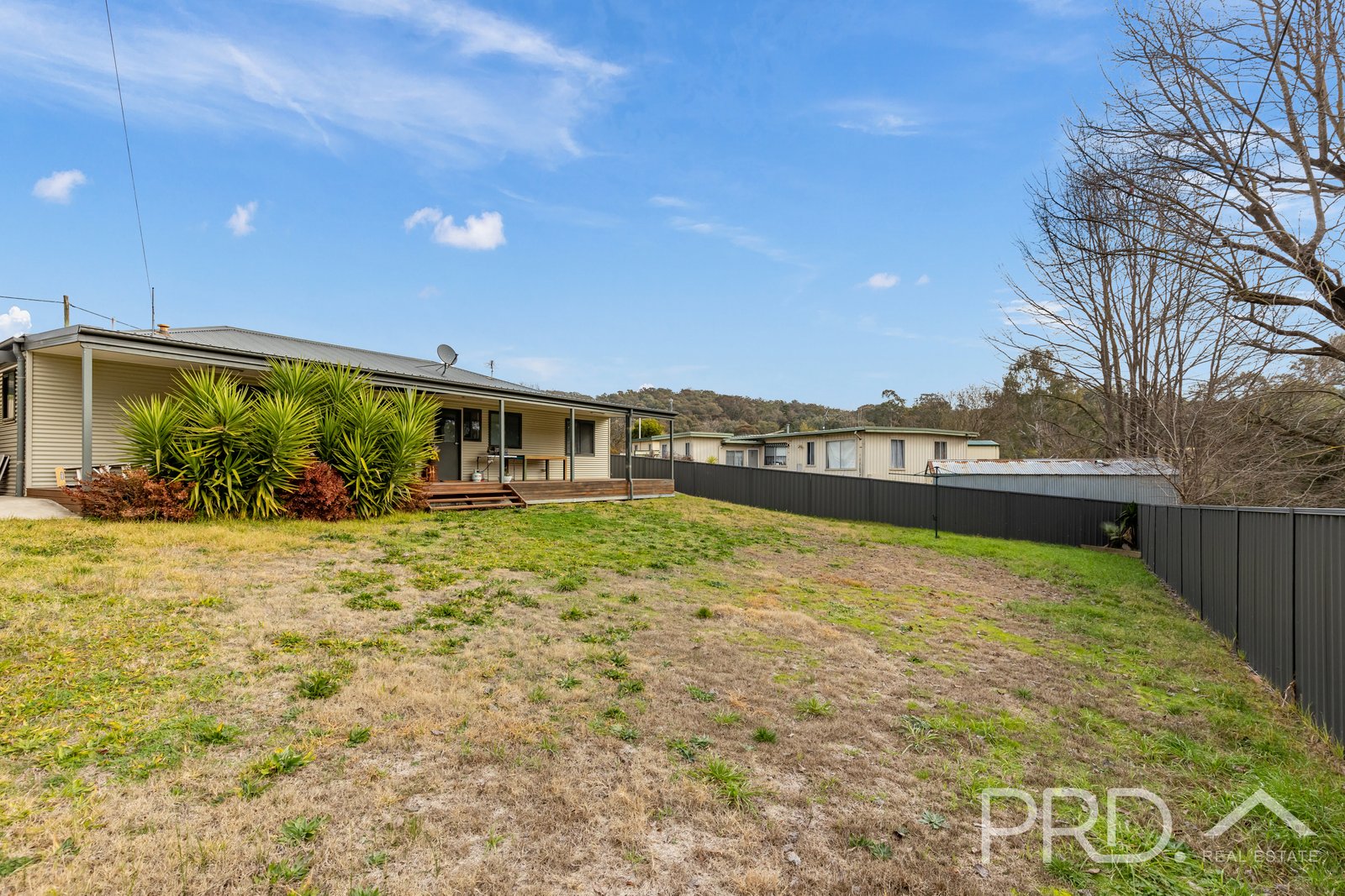 27 Kinred Street TUMUT 14
