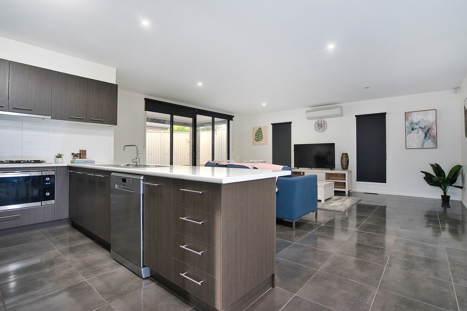 Gallery: 27 Kirby Avenue