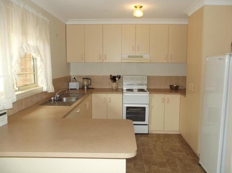 2/7 Kirk Avenue TUMUT 2