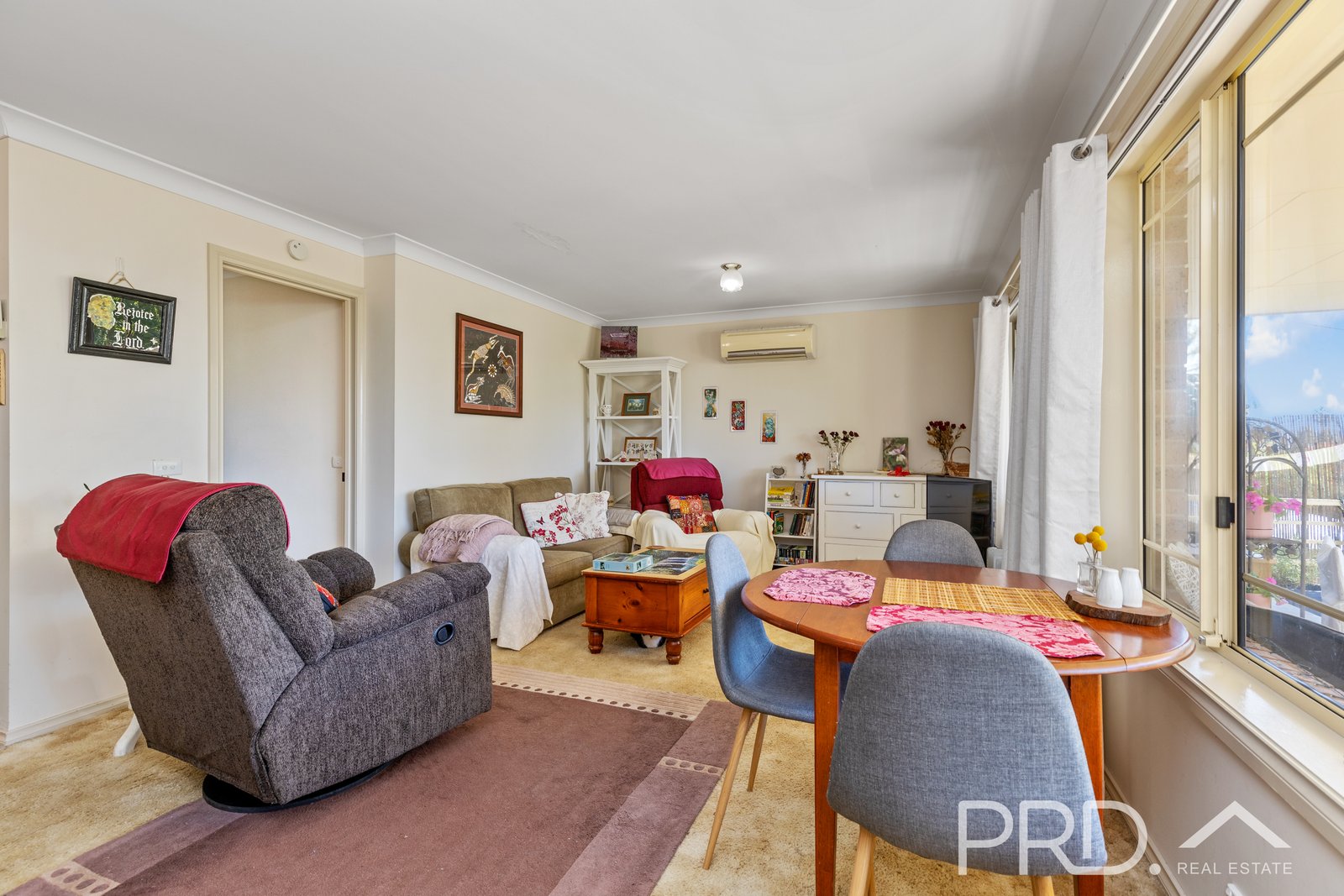 2/7 Kirk Avenue TUMUT 4