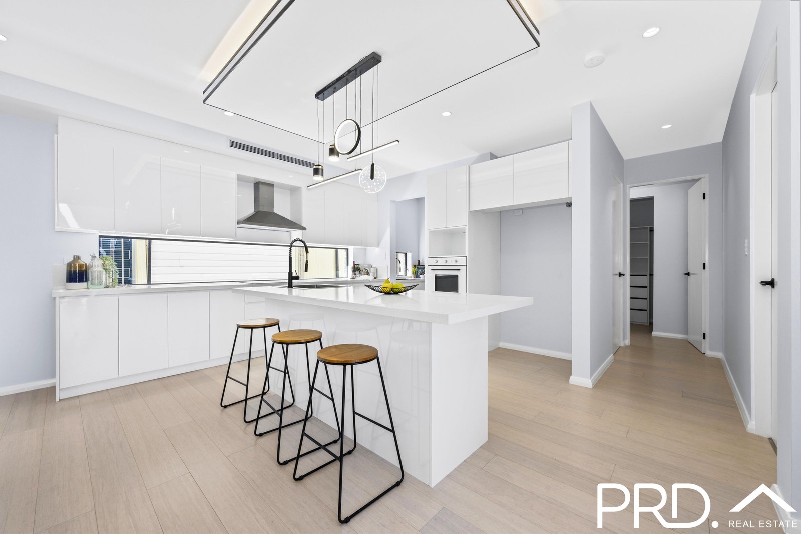 27 Knight Avenue PANANIA 3