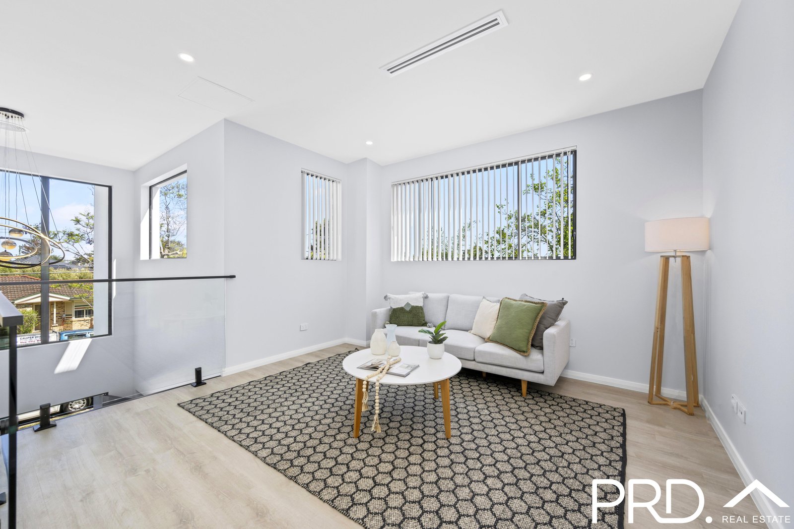 27 Knight Avenue PANANIA 6