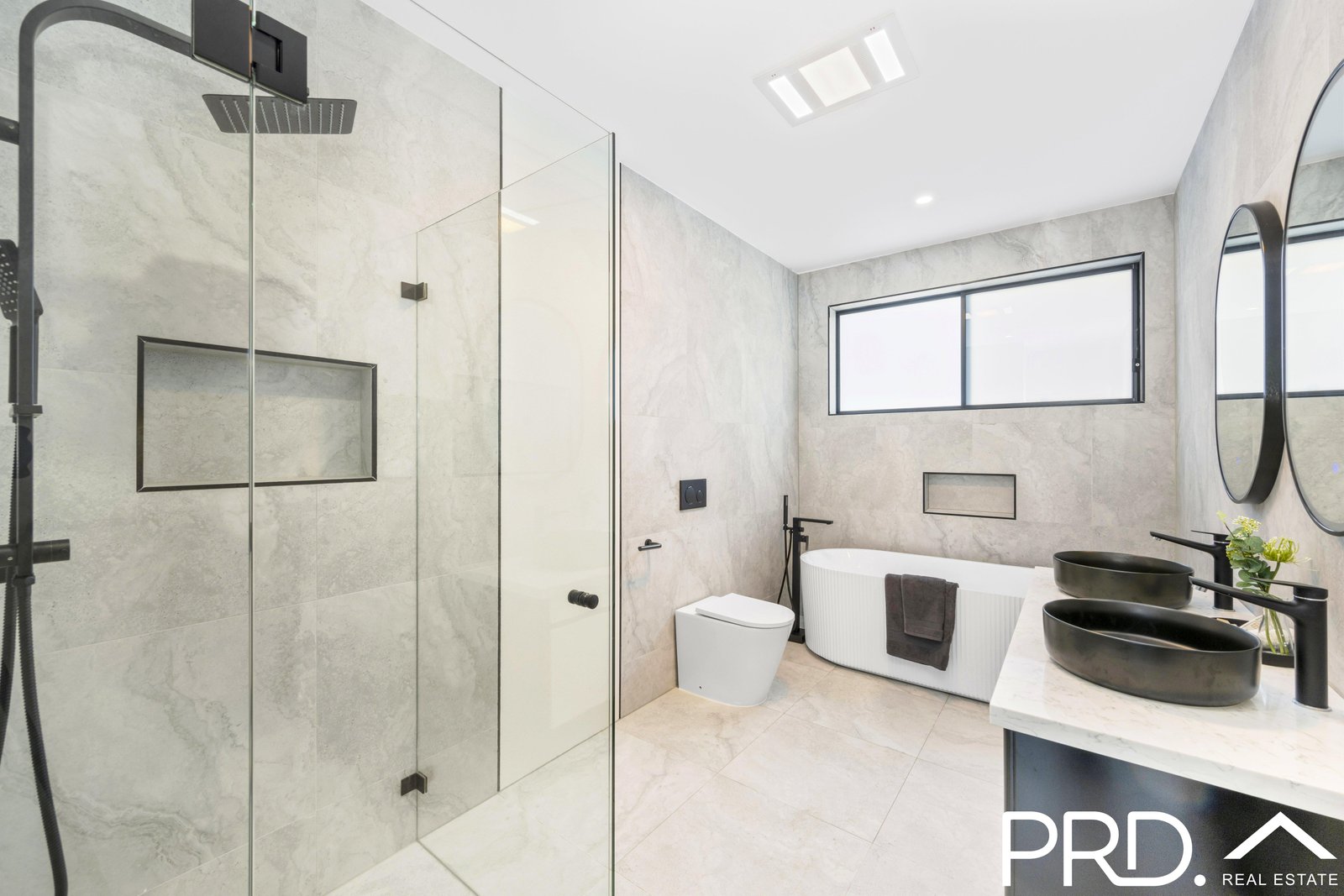 27 Knight Avenue PANANIA 9