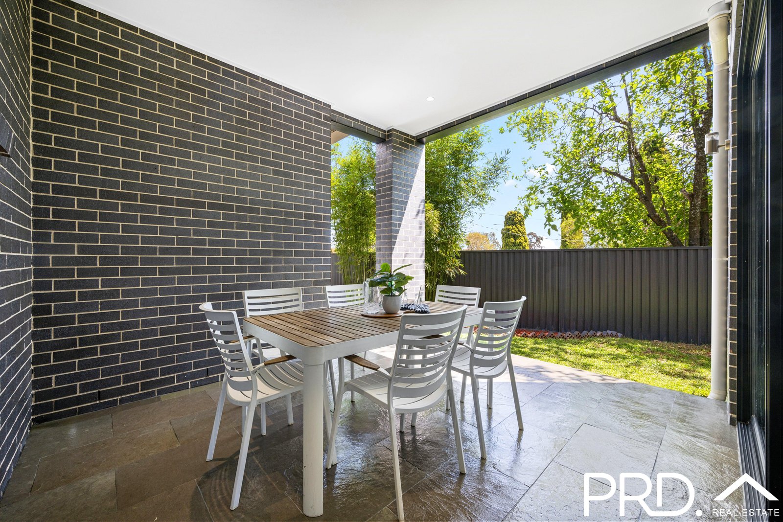 27 Knight Avenue PANANIA 17