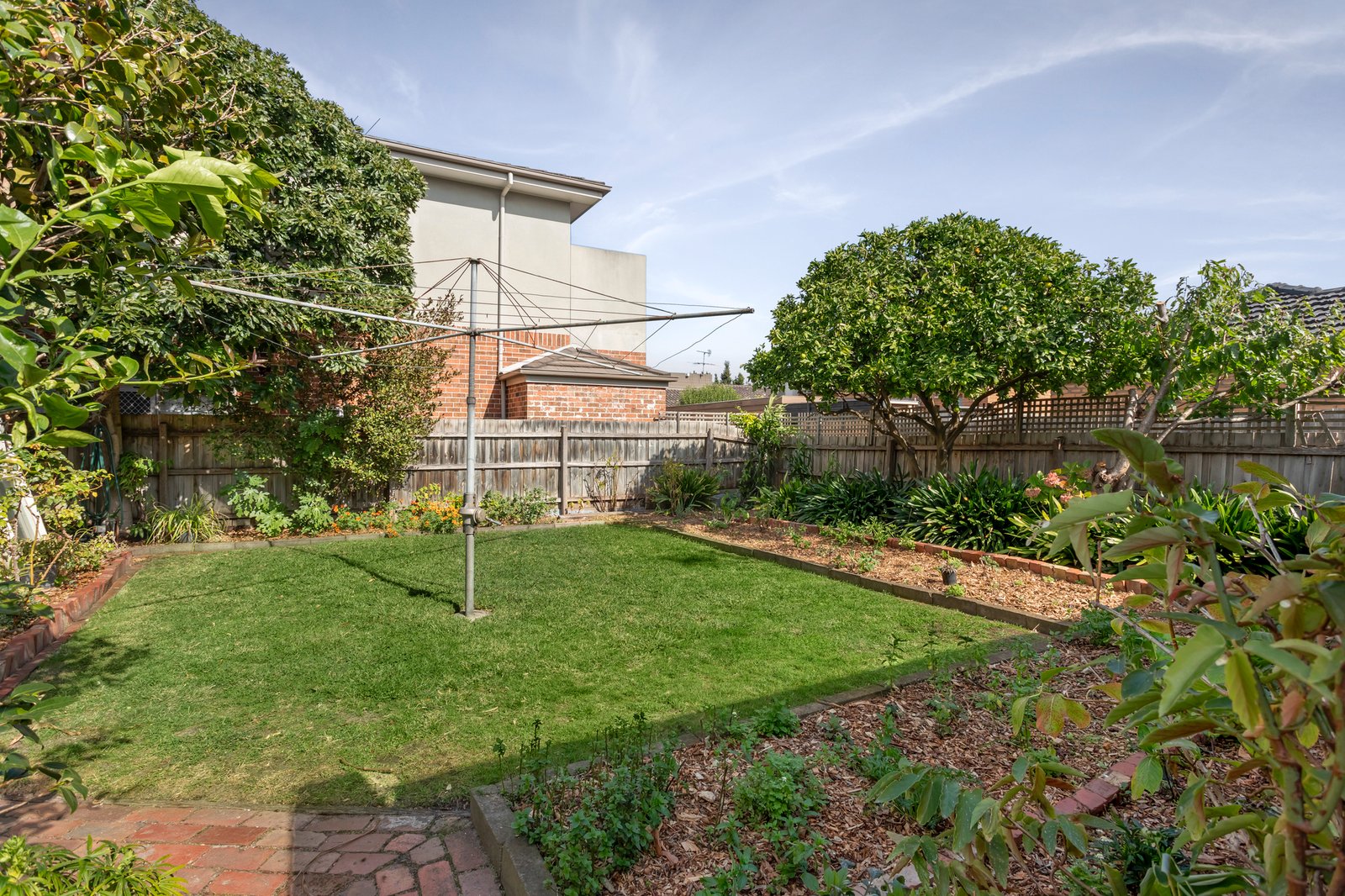 Real Estate and Property in 27 Kooyong Road, Caulfield North, VIC