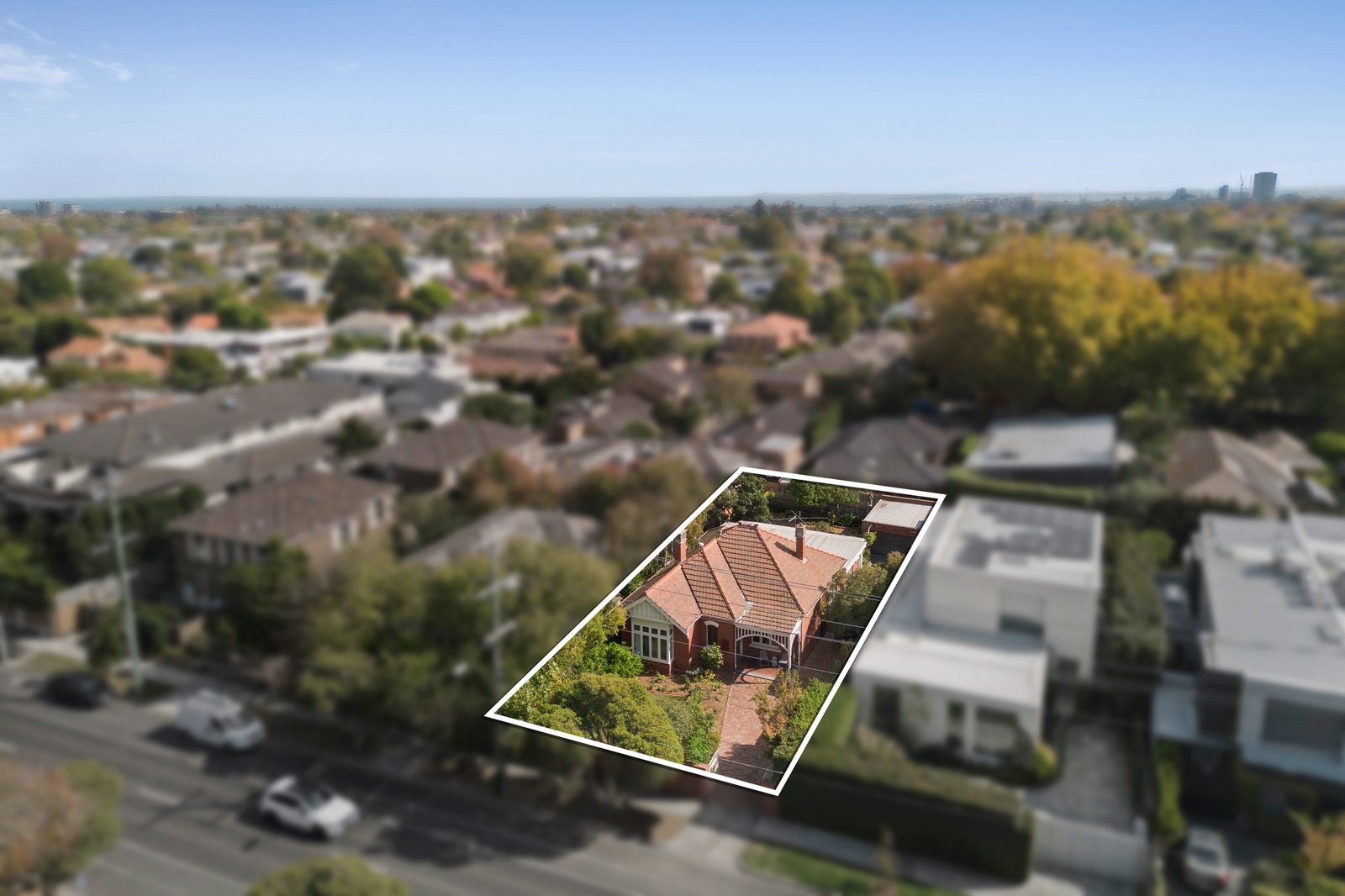Real Estate and Property in 27 Kooyong Road, Caulfield North, VIC