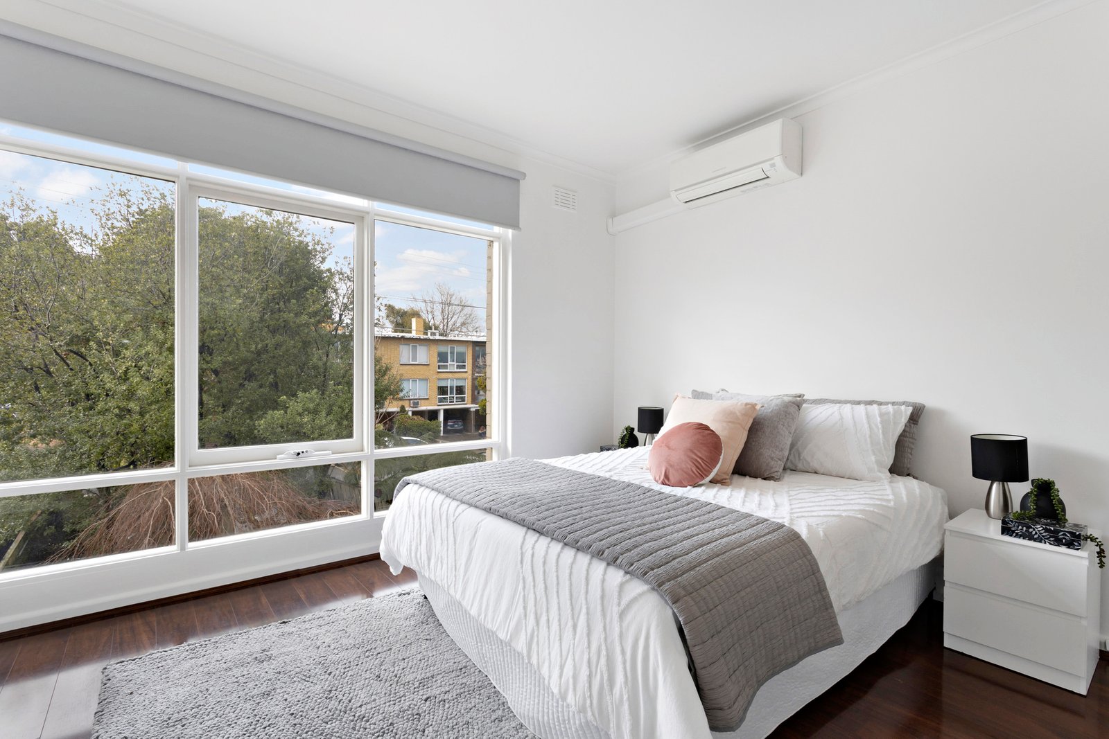 Real Estate and Property in 2/7 Kooyong Road, Caulfield North, VIC