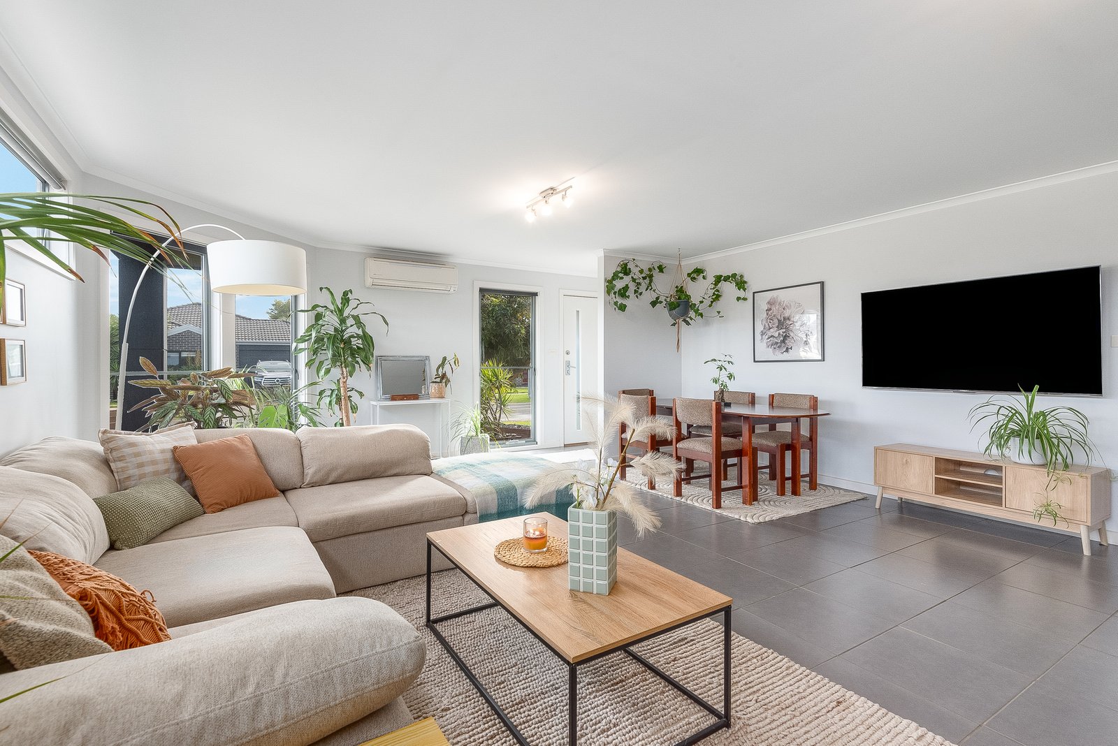 Gallery: 27 Krisanway Drive
