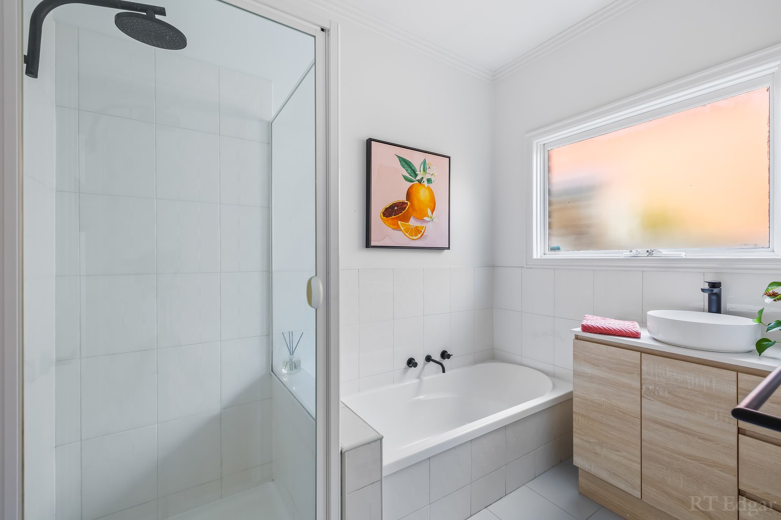 Real Estate and Property in 2/7 Kyneton Avenue, Reservoir, VIC