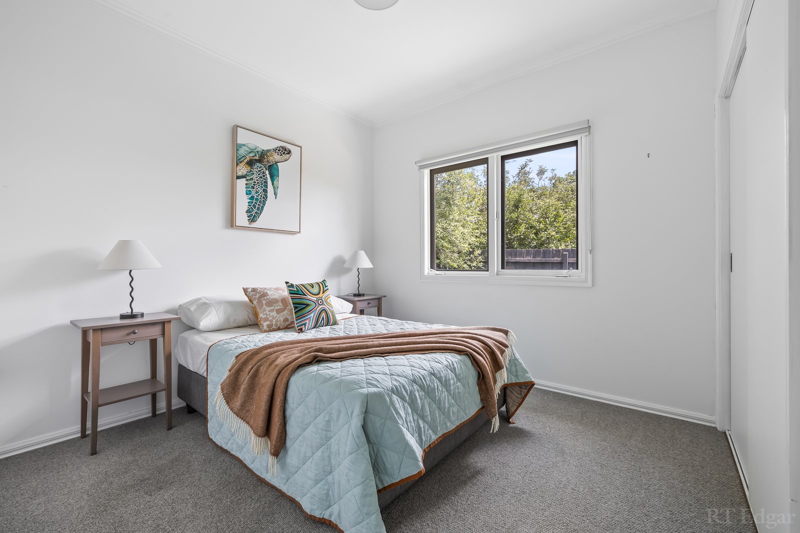 Real Estate and Property in 2/7 Kyneton Avenue, Reservoir, VIC