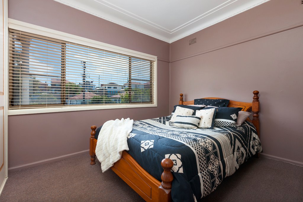 27 Lackawanna St  CRINGILA 6