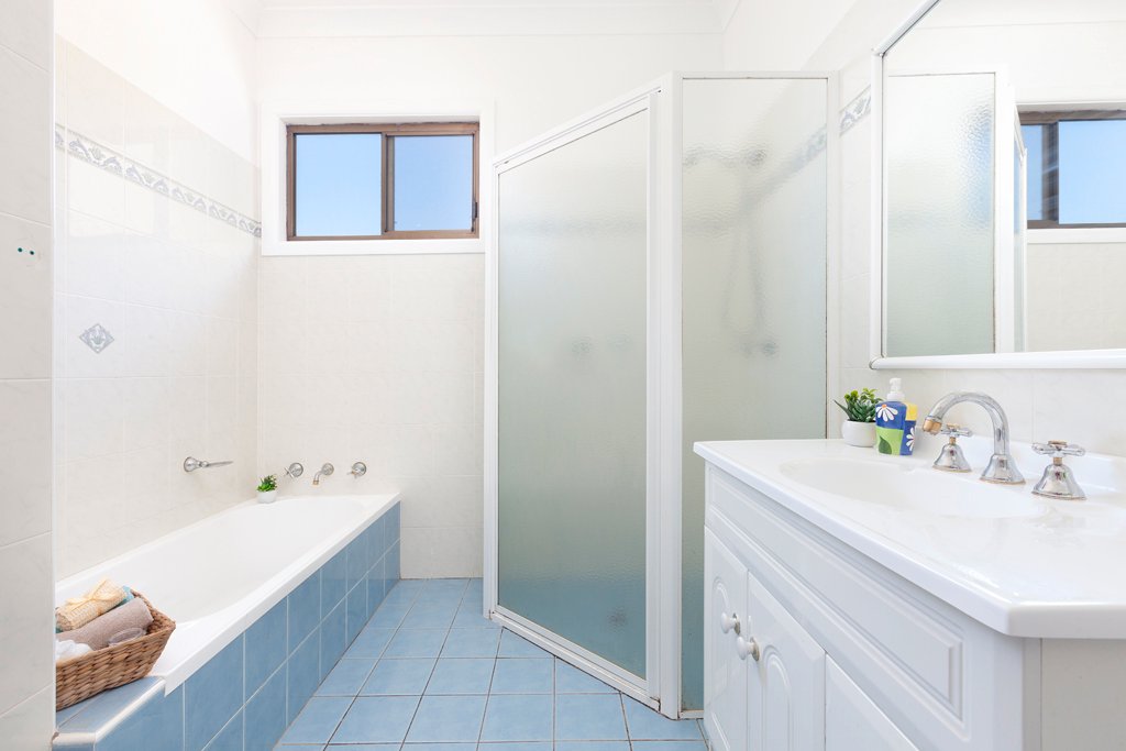 27 Lackawanna St  CRINGILA 7