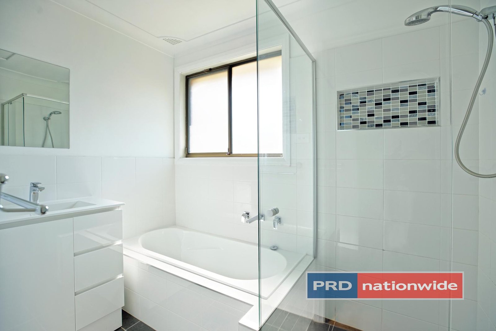 27 Landy Avenue PENRITH 5
