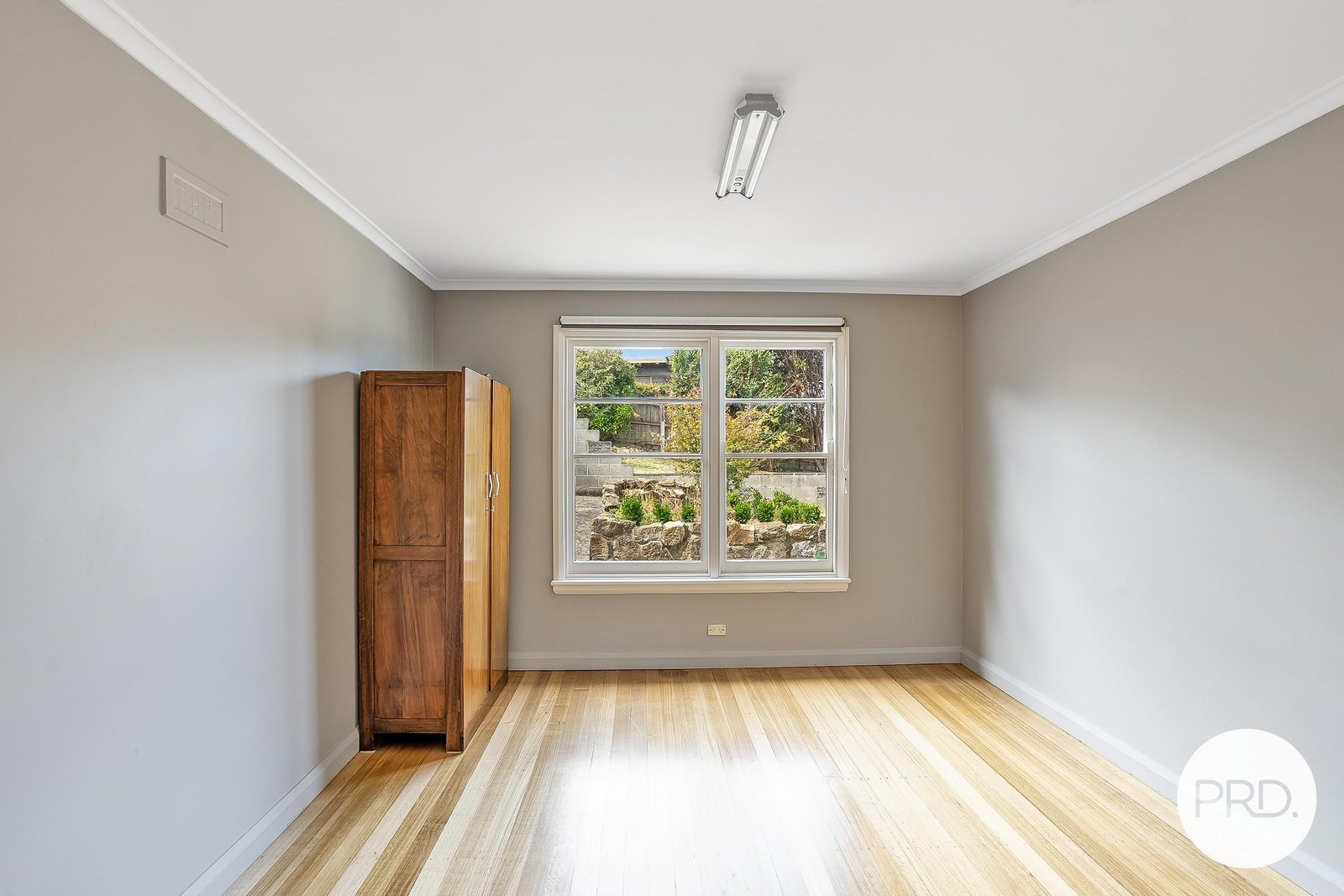 27 Lennox Avenue LUTANA 8