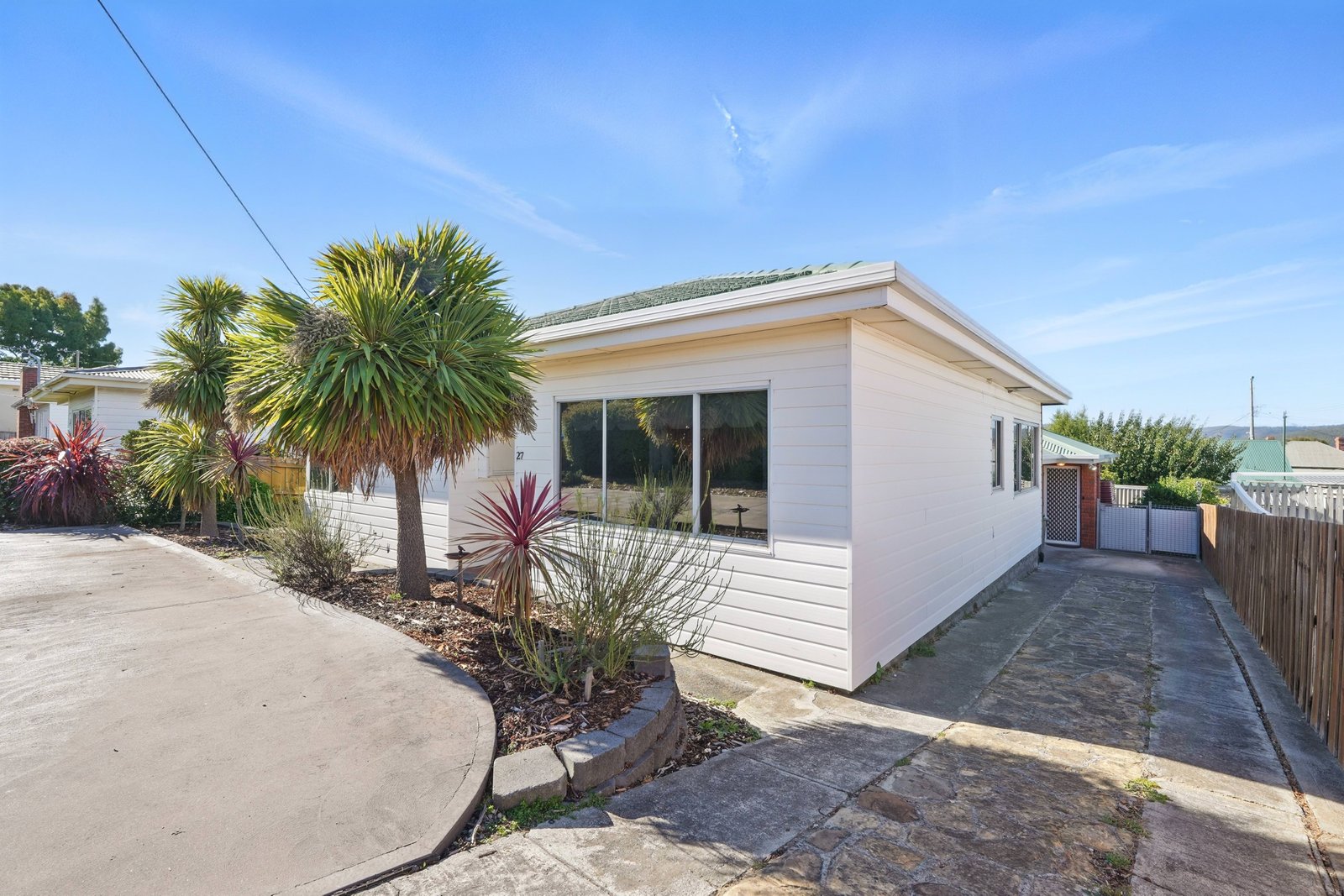 27 Leonard Avenue MOONAH 5