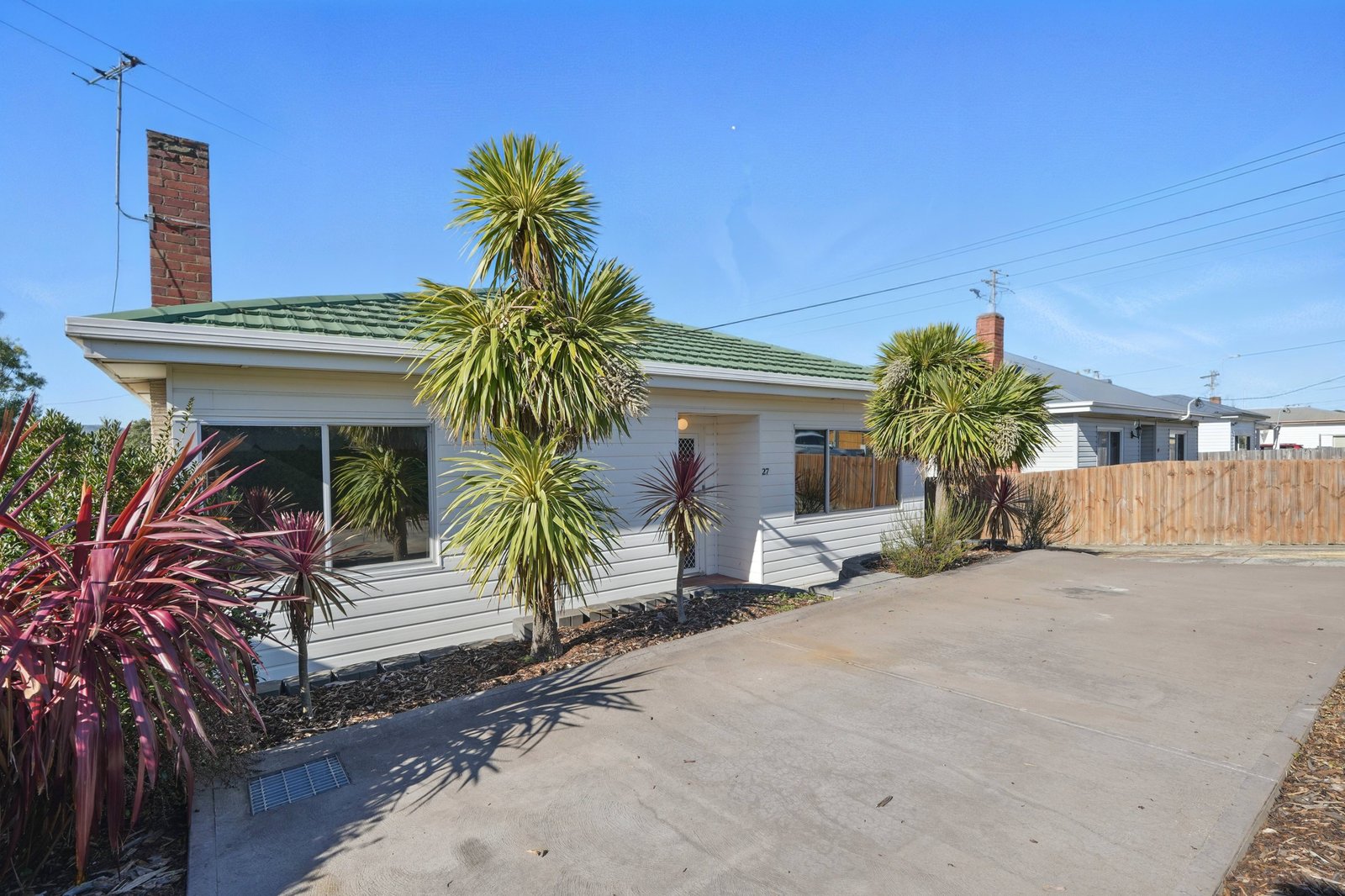 27 Leonard Avenue MOONAH 7