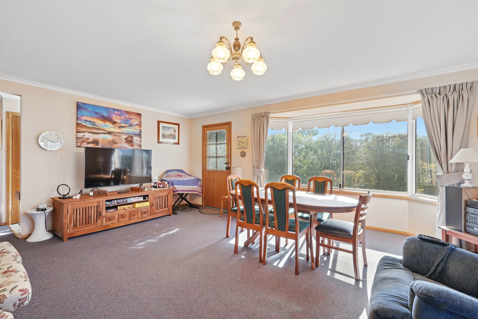 27 Leonard Avenue MOONAH 27