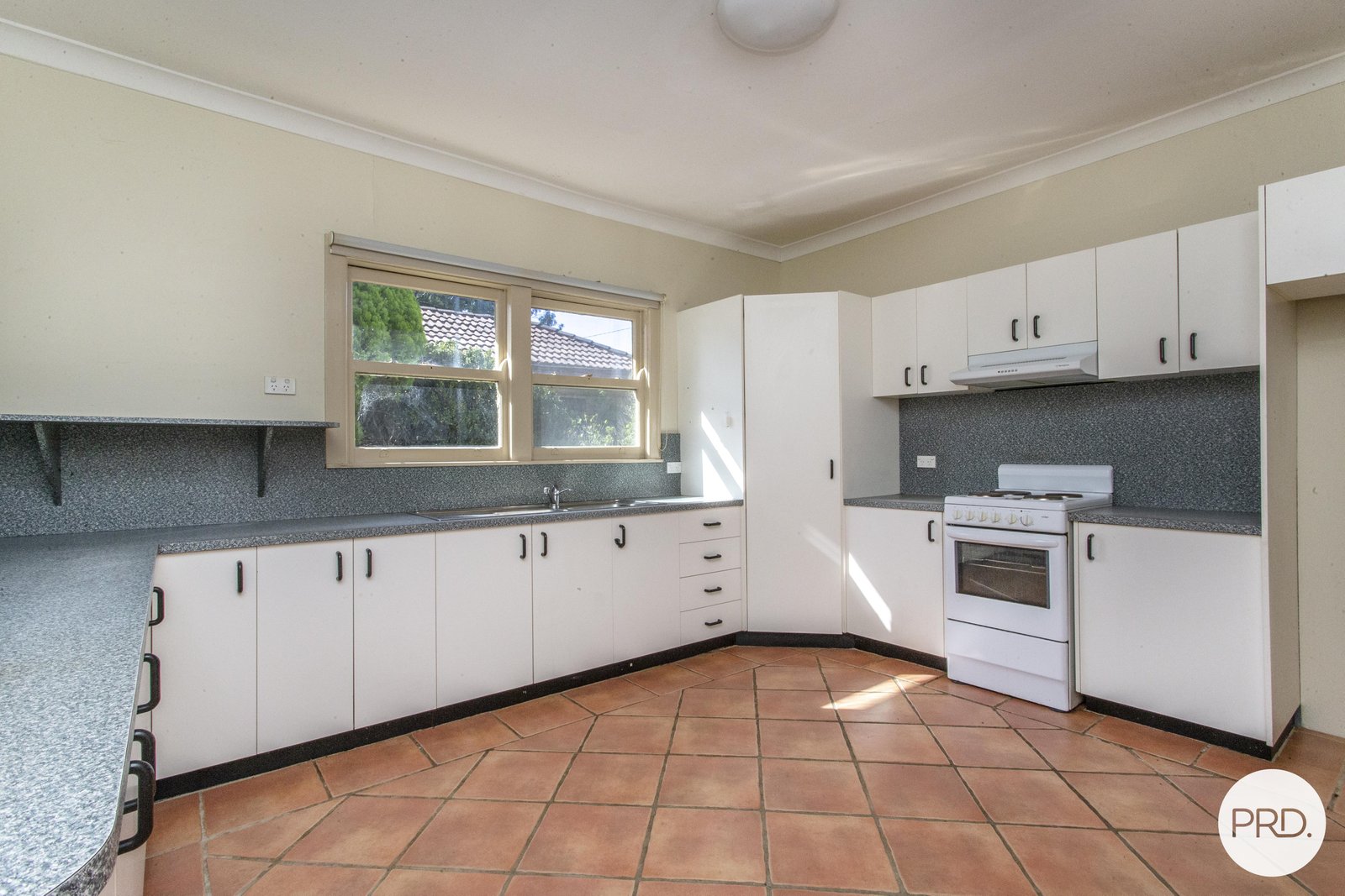 27 Lethbridge Street PENRITH 3