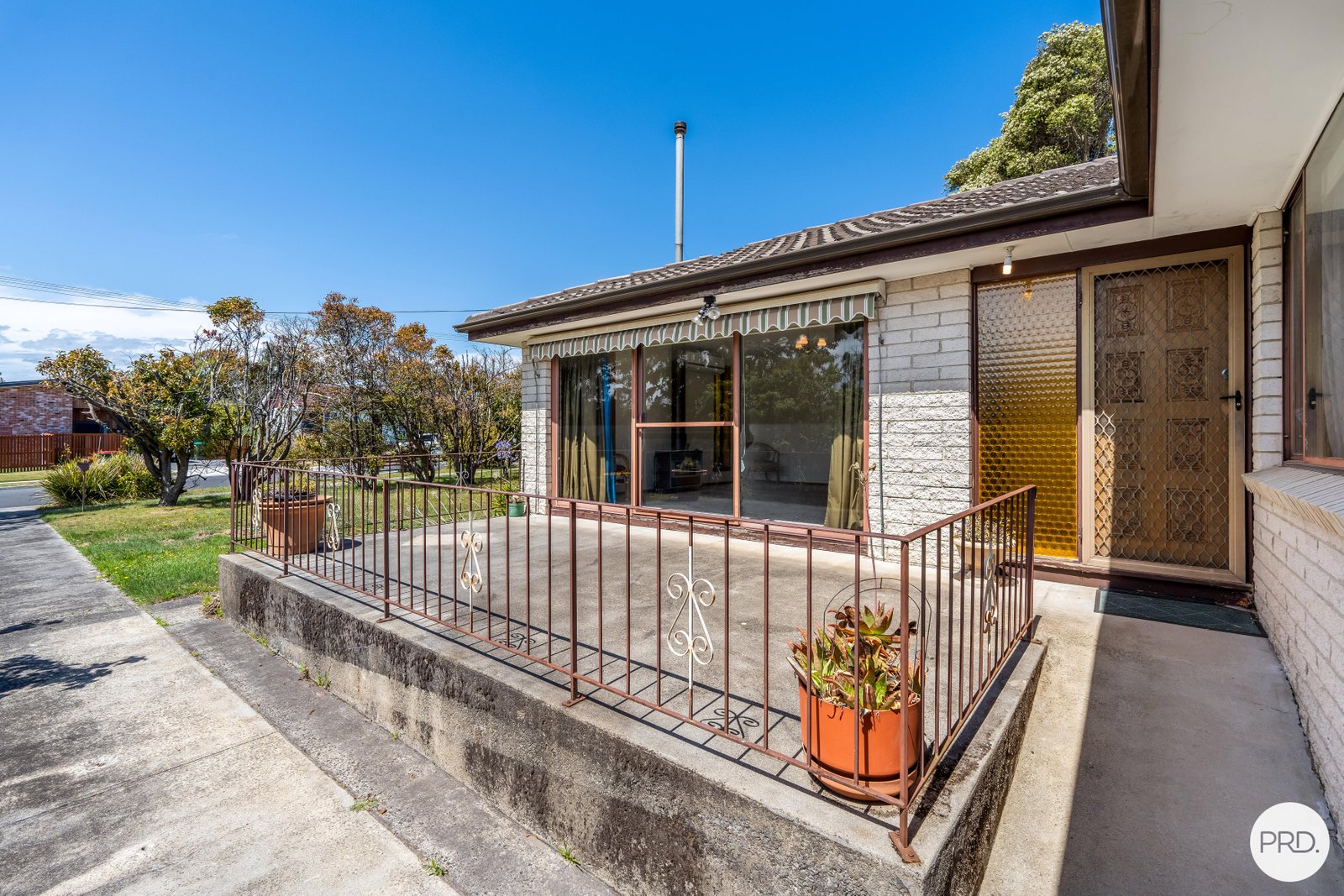 27 Lewan Avenue KINGSTON 15