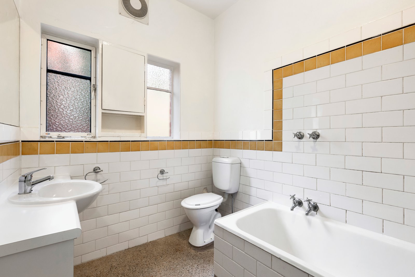 Gallery: 2/7 Lewisham Road