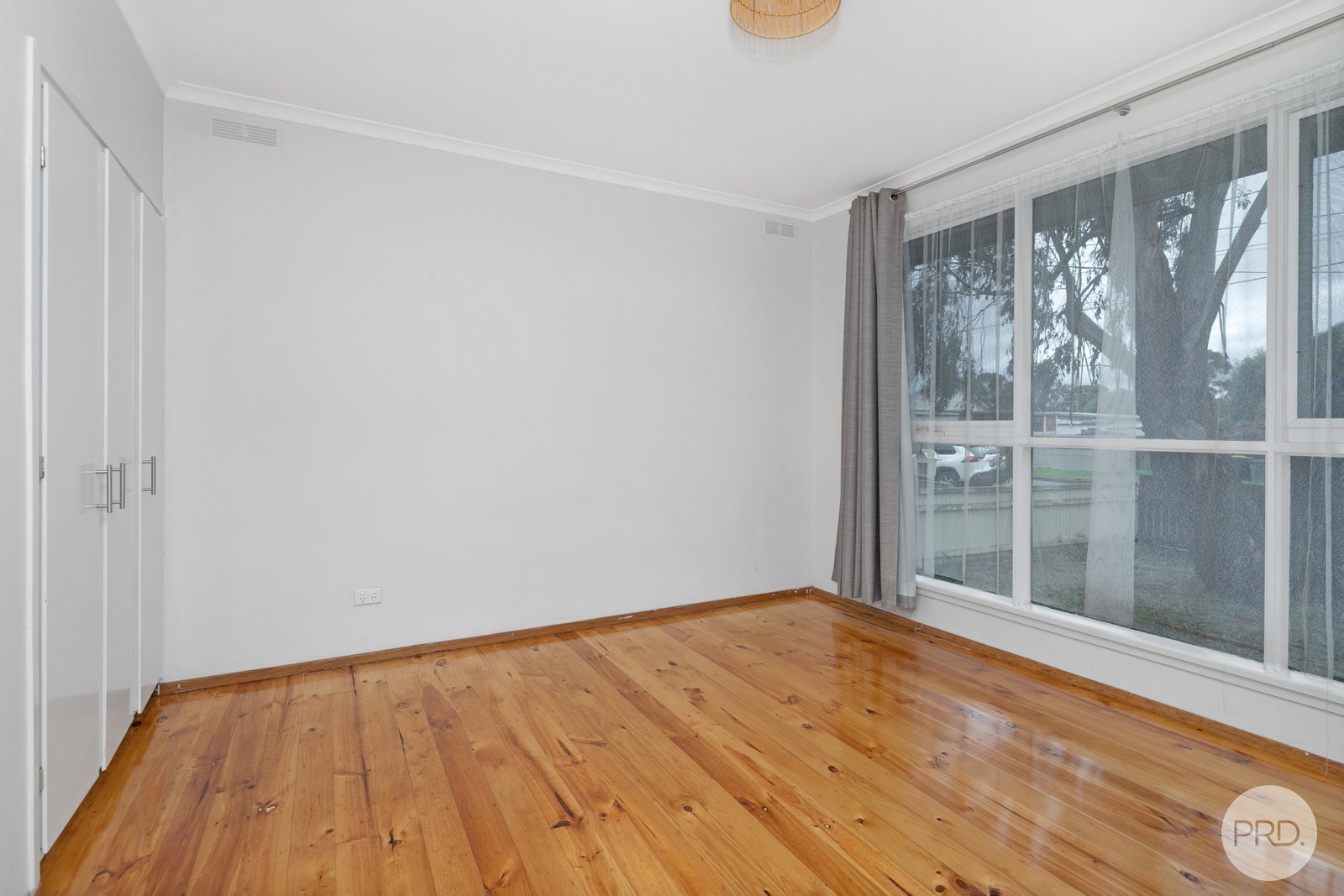 27 Lightfoot Avenue MOUNT PLEASANT 6