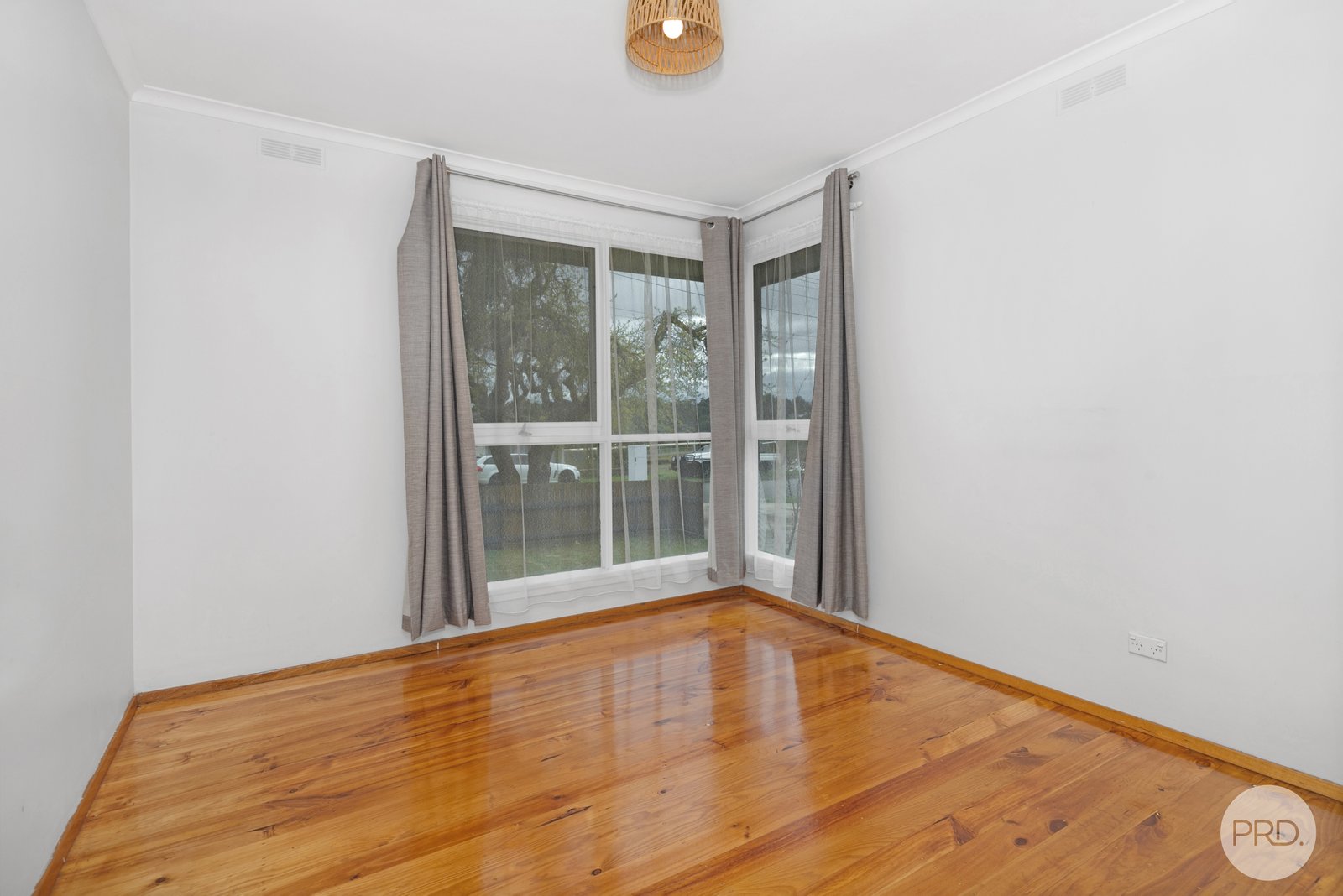 27 Lightfoot Avenue MOUNT PLEASANT 7