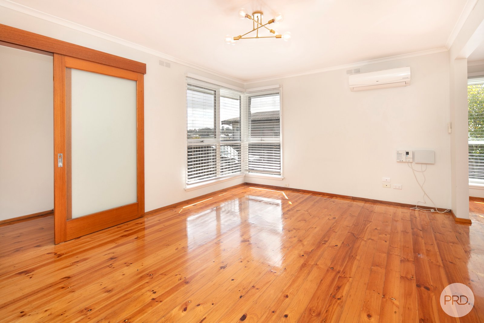 27 Lightfoot Avenue MOUNT PLEASANT 5