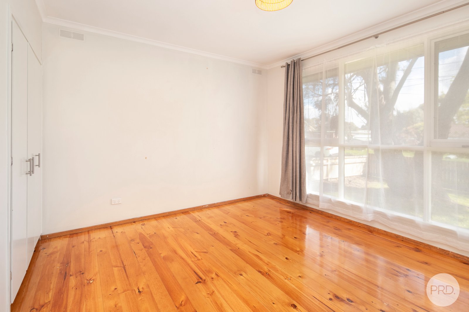 27 Lightfoot Avenue MOUNT PLEASANT 8