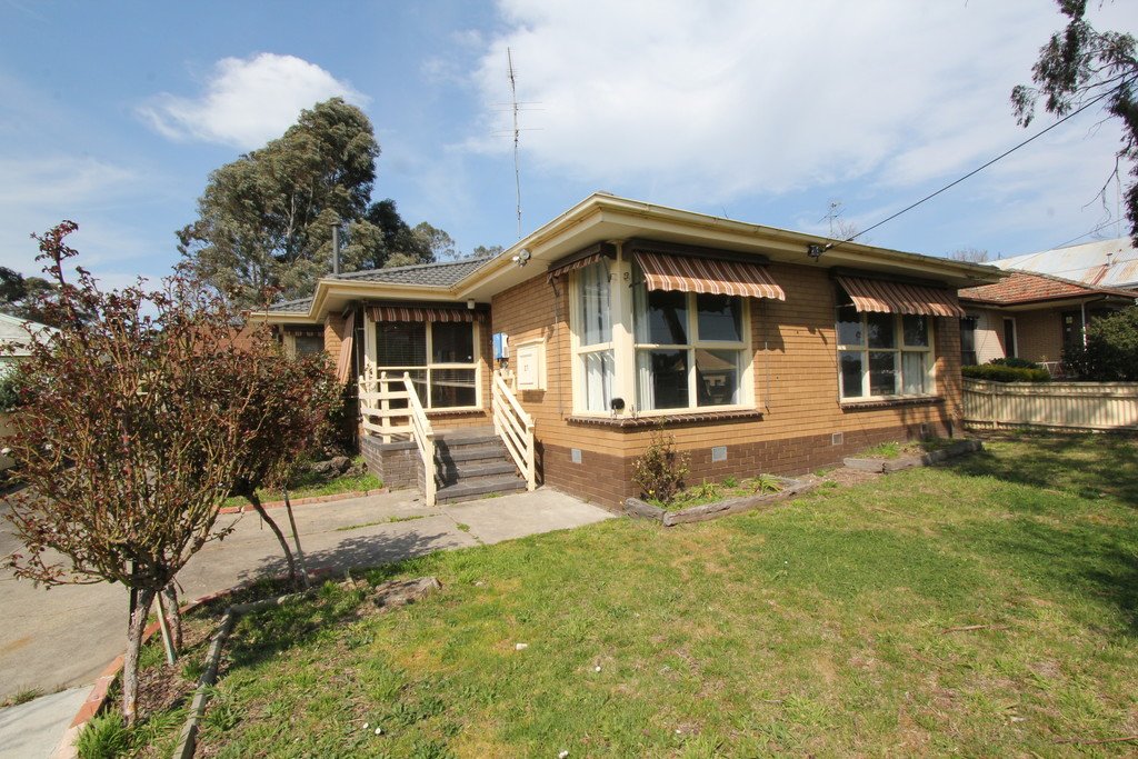 27 Lightfoot Avenue MOUNT PLEASANT 1