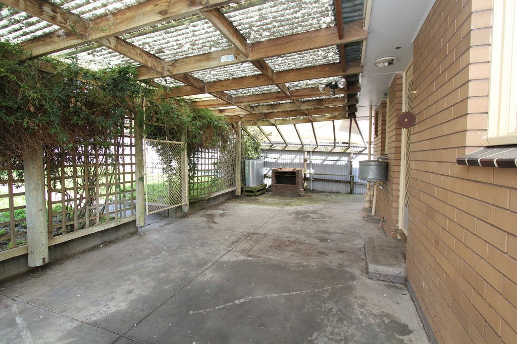 27 Lightfoot Avenue MOUNT PLEASANT 3