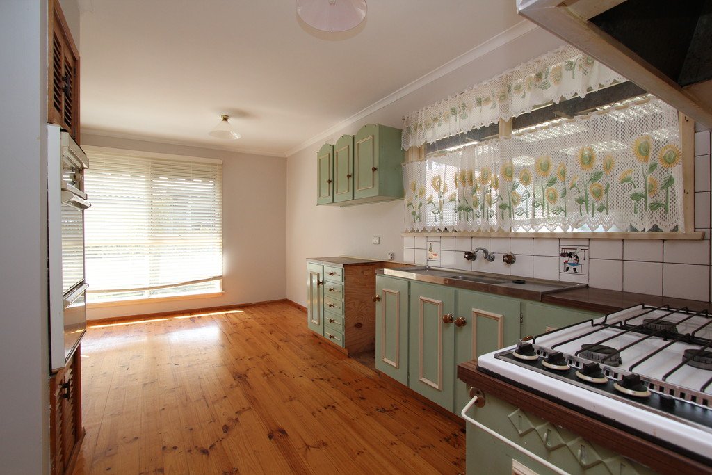 27 Lightfoot Avenue MOUNT PLEASANT 2