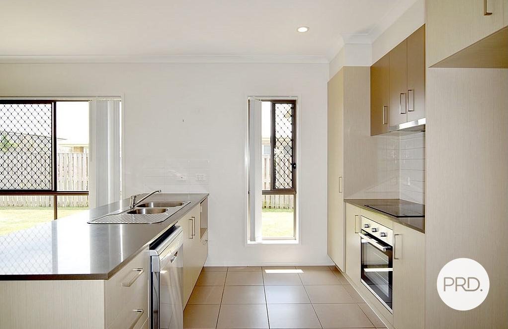 27 Lilyvale Esp  BOYNE ISLAND 5