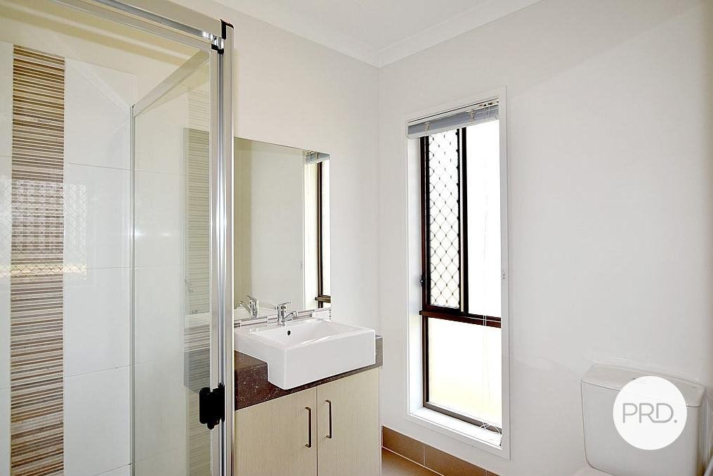 27 Lilyvale Esp  BOYNE ISLAND 7